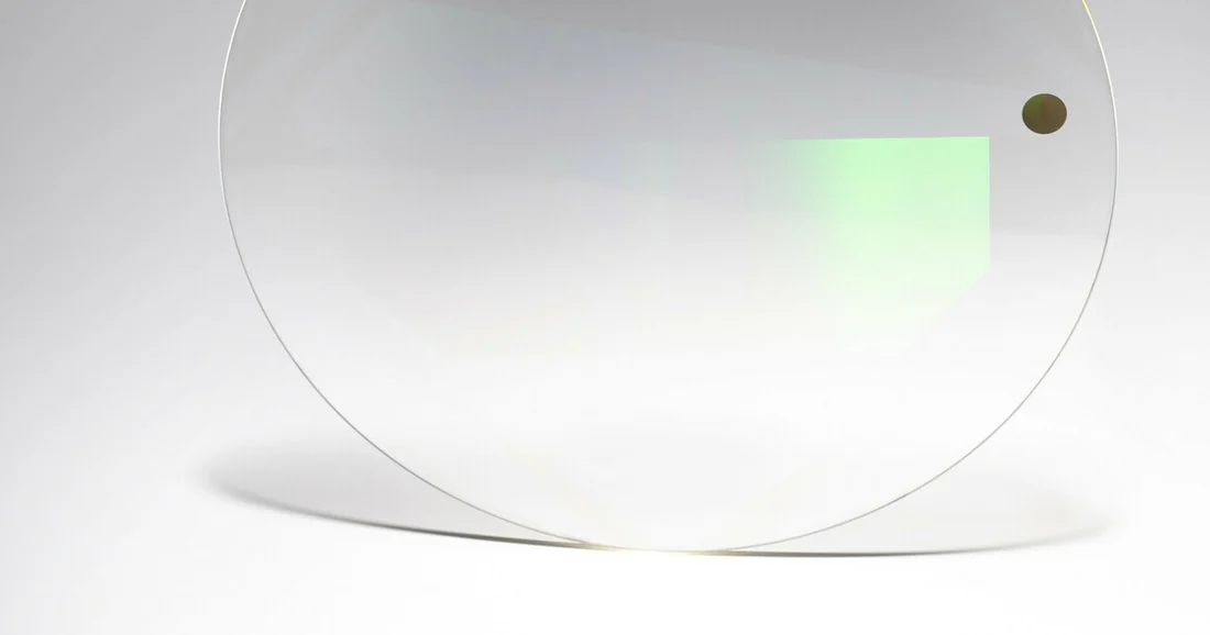 Visual published with the cited source for this record: Dispelix names its waveguide mechanism as diffractive, not reflective